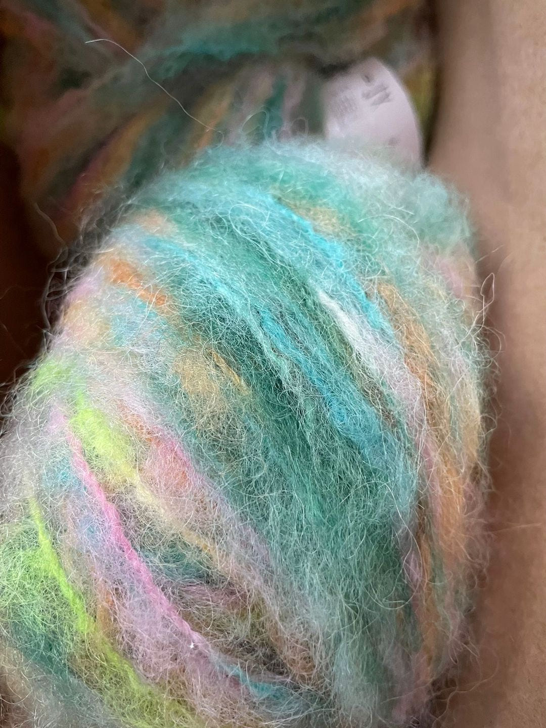 Tuttifrutti – The Beanie fra CosyMonday