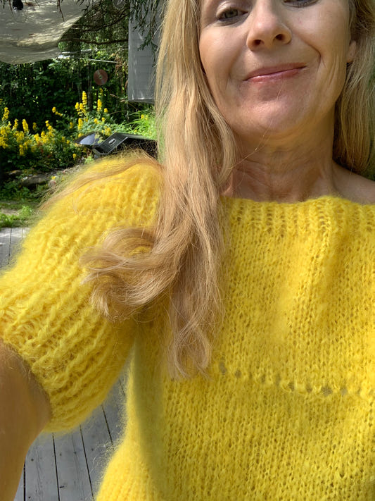 Le Soleil, with wide neckline - Knitting pattern