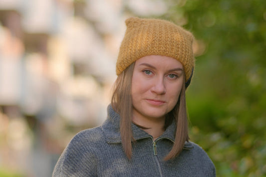Anna`s Hood Scarf - Gold