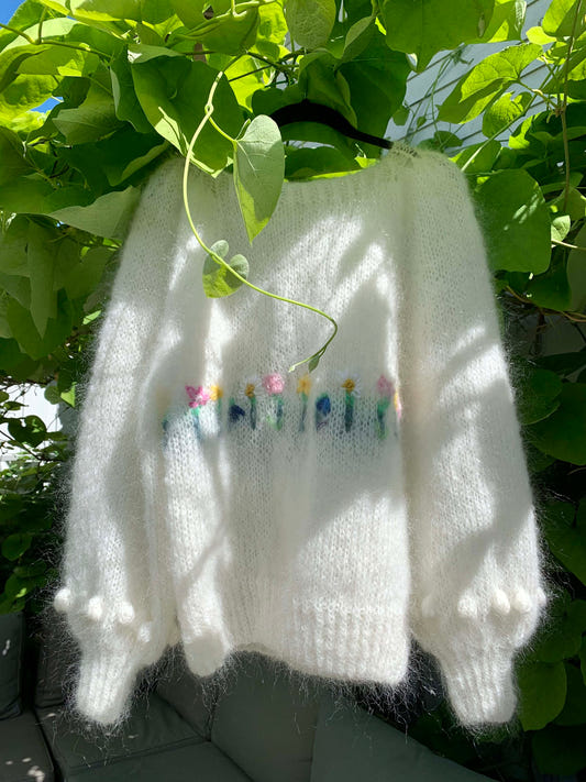 Midsummer Love - NORWEGIAN MAY FLOWERS - Knitting Pattern